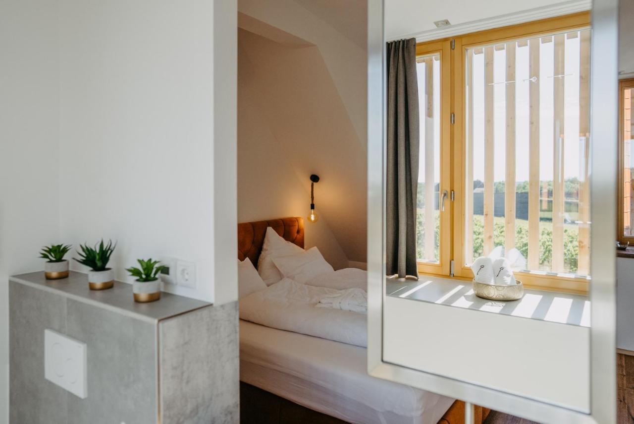 Weinberg Chalets Eisenberg an der Pinka Экстерьер фото